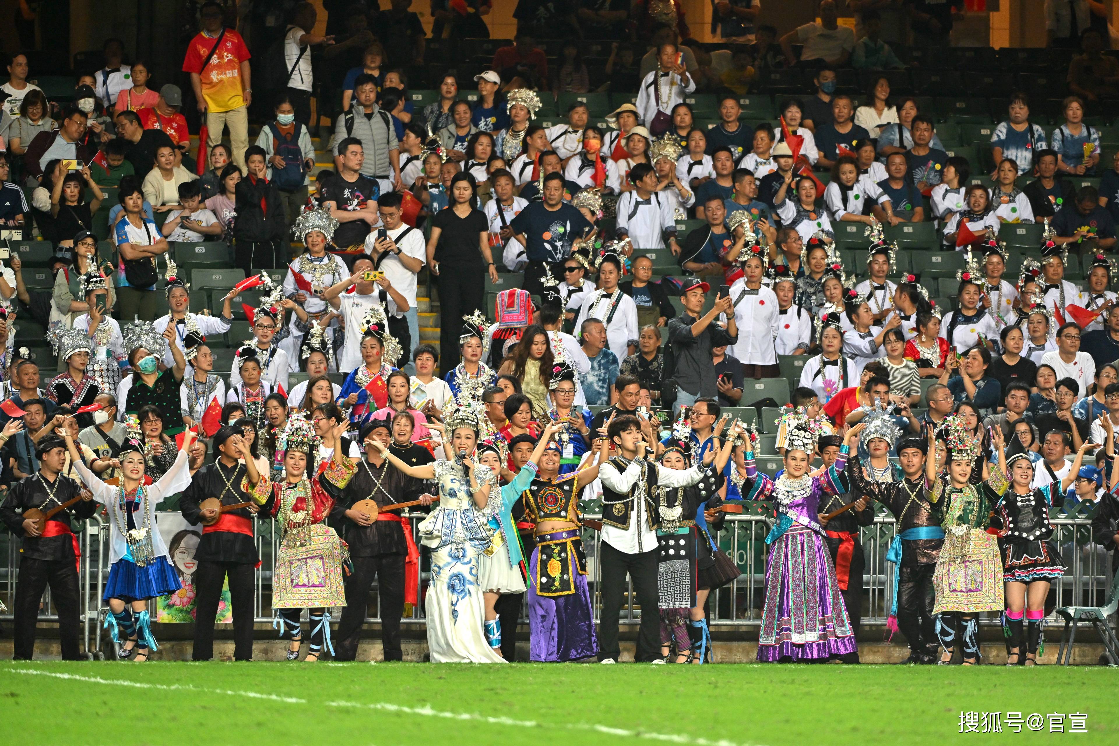 包含场面火爆!体操观众席沸腾不已的词条 包含场面火爆!体操观众席沸腾不已的词条