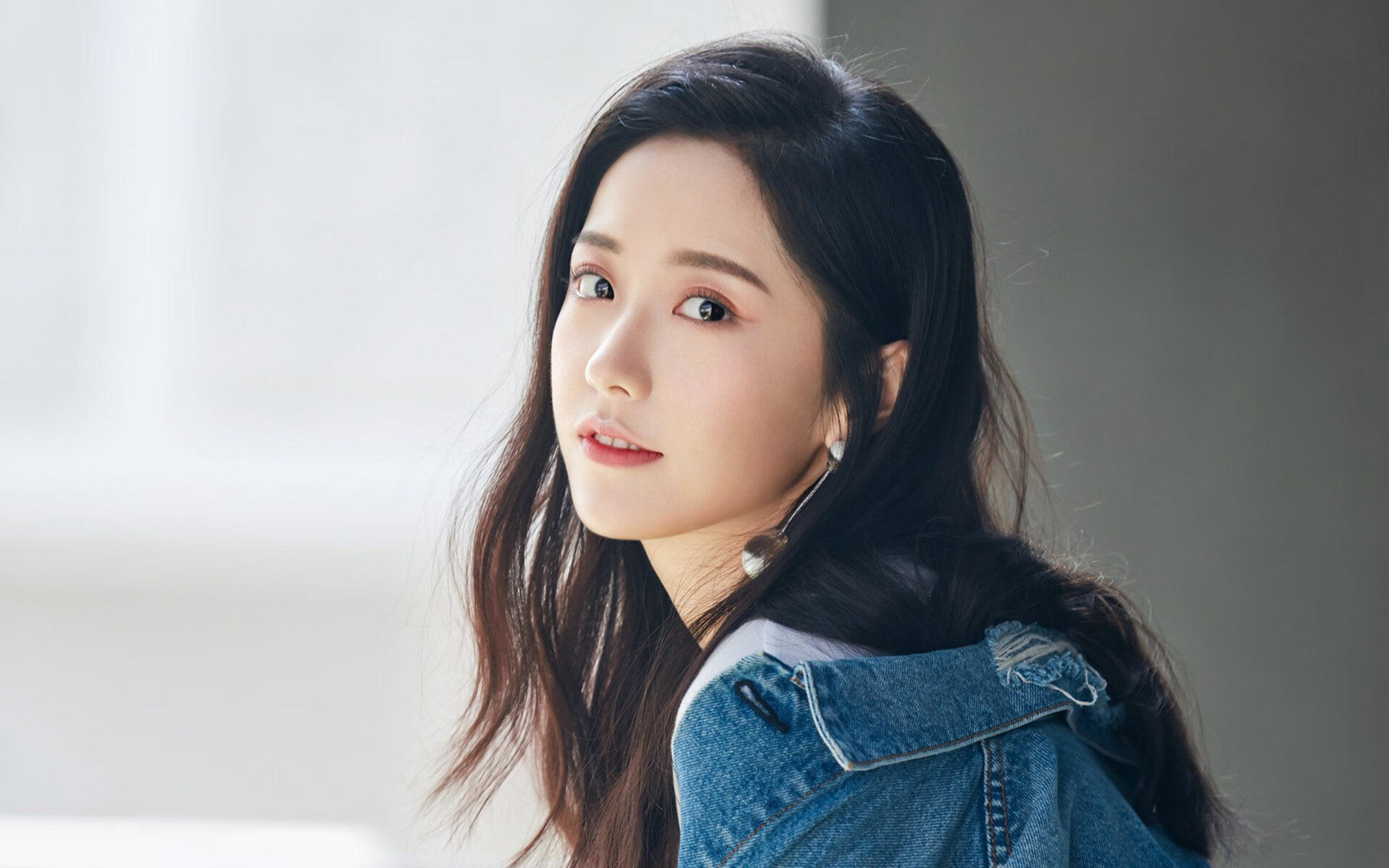 华体会app-当德甲争冠遇上NBA智战，尼克斯压制爵士的战术教科书如何照亮足球场？